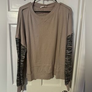 Women's Beige and Black Long Sleeve Top